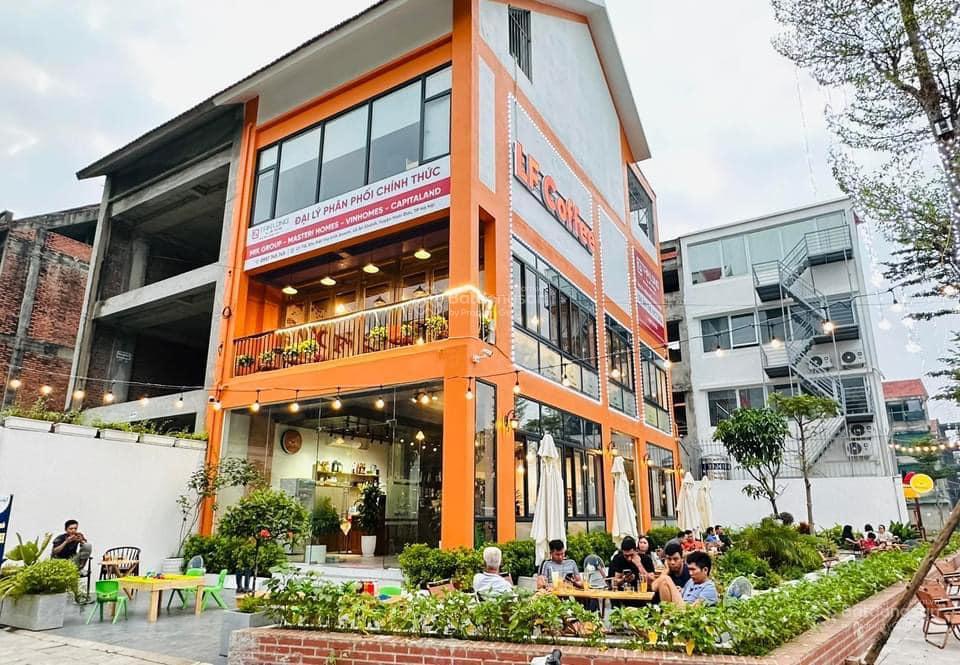 Em cần bán ô góc đất full thổ cư 620m2 thích hợp nhà vườn homestay sát quy hoạch vin. giá 8tr/m2