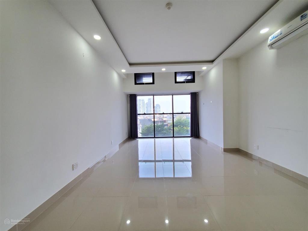 Bán officetel, layout vuông vức, sổ hồng sẵn the sun avenue giá tốt 4.2 tỷ bao hết