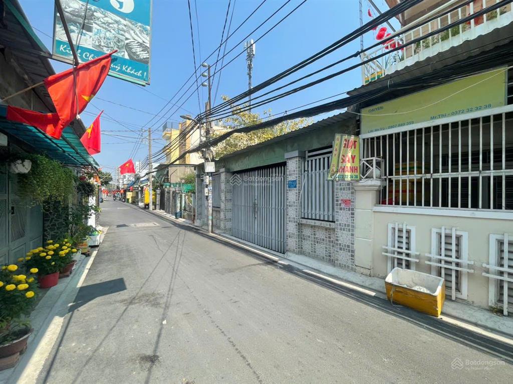 Bán nhà bề ngang 8.6m hẻm xe hơi 6m phú mỹ, quận 7 tổng 280m2