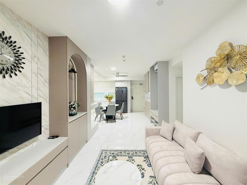 Giá tốt, bán căn hộ 2pn, 2wc, 74m2 giá 5,3 tỷ, đã có sổ hồng, full nội thất, xem nhà 24/07