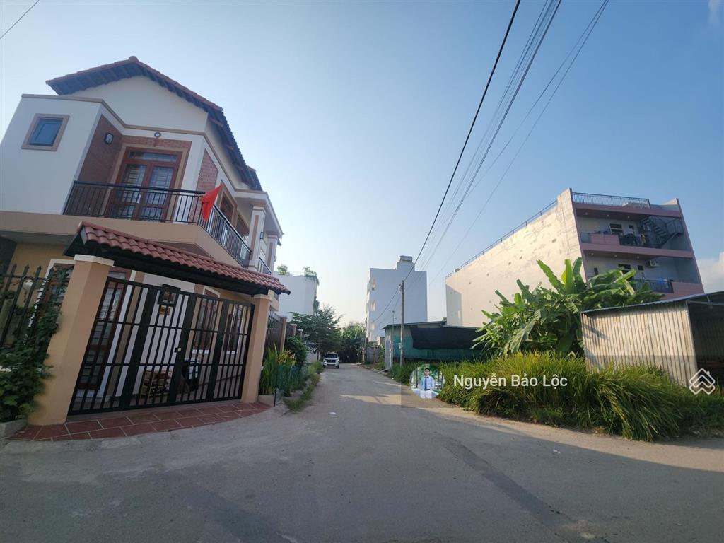 Góc 2mt 98m2 7,29 tỷ. đường 7m phân lô bưng ông thoàn gần liên phường