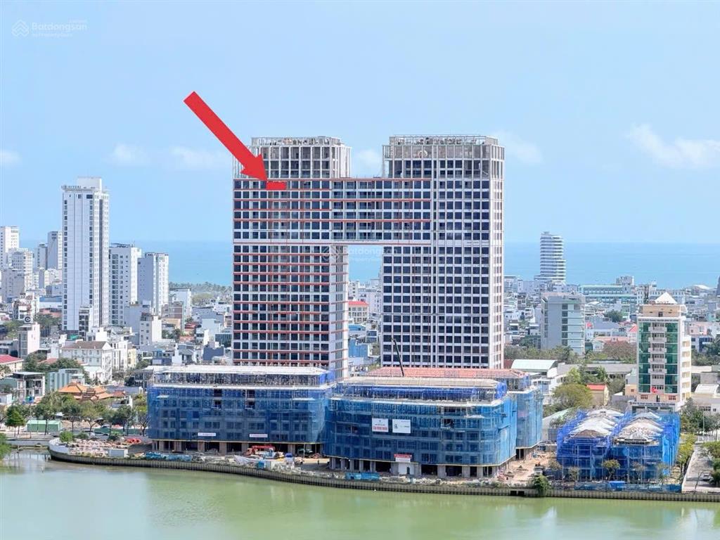 Căn stu tầng 2x mặt tiền sông hàn, view cầu rồng. hoàn thiện cho thuê ngay 0932 509 *** na
