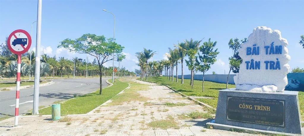 Bán lô đất biển tân trà, mặt tiền đường 7m5 việt bắc 80m2 giá 5,2 tỷ