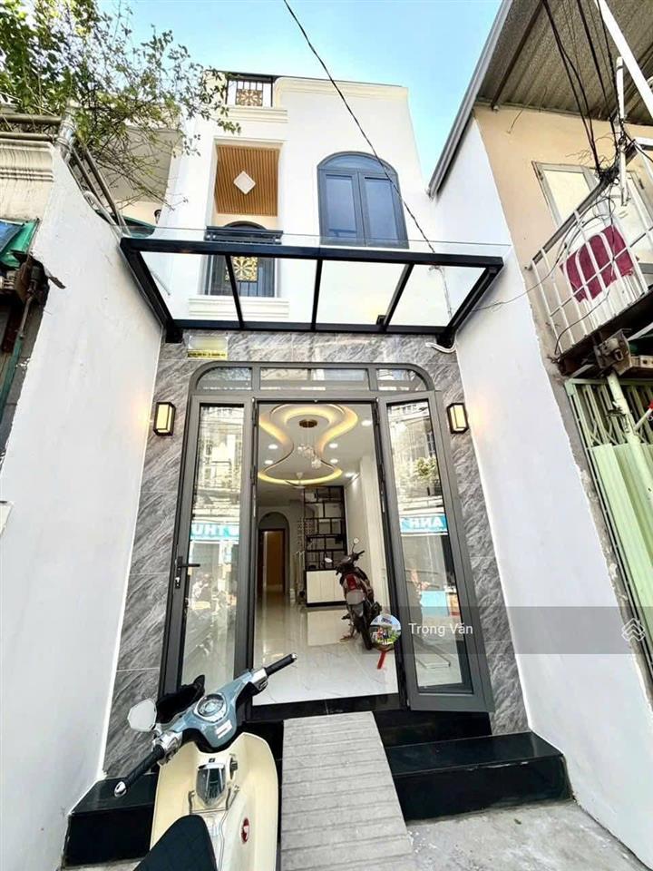 Mặt đường đoàn văn bơ nhà mới xây 2026 sổ 57,7m². giá 9,5 tỷ