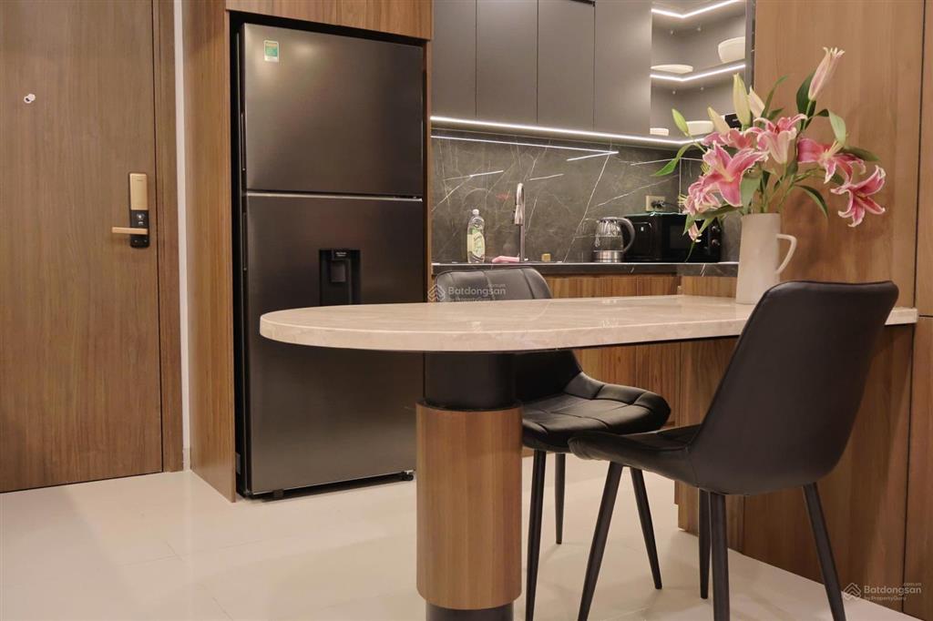 Bán nhanh căn officetel saigon royal 50m2 giá bán 5.2 tỷ full nội thất/ 0918 753 ***