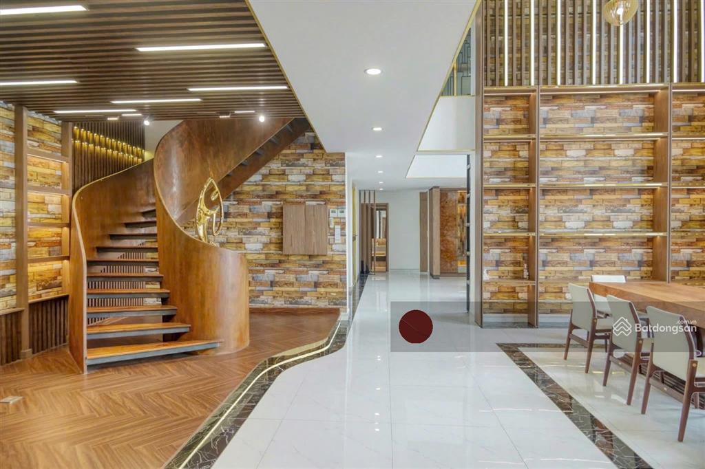 Công ty chào bán rẻ bèo penthouse vista verde đầu tư hoặc ở dt 310m2 | giá 25 tỷ