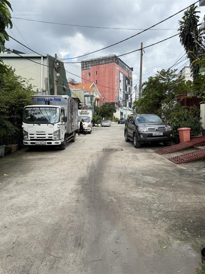 Bán ngộp bank giảm 1tỷ5 còn 9tỷ5 [4,73 x17] 80m2 đường rộng 10m , q7 không qh, pl chuẩn