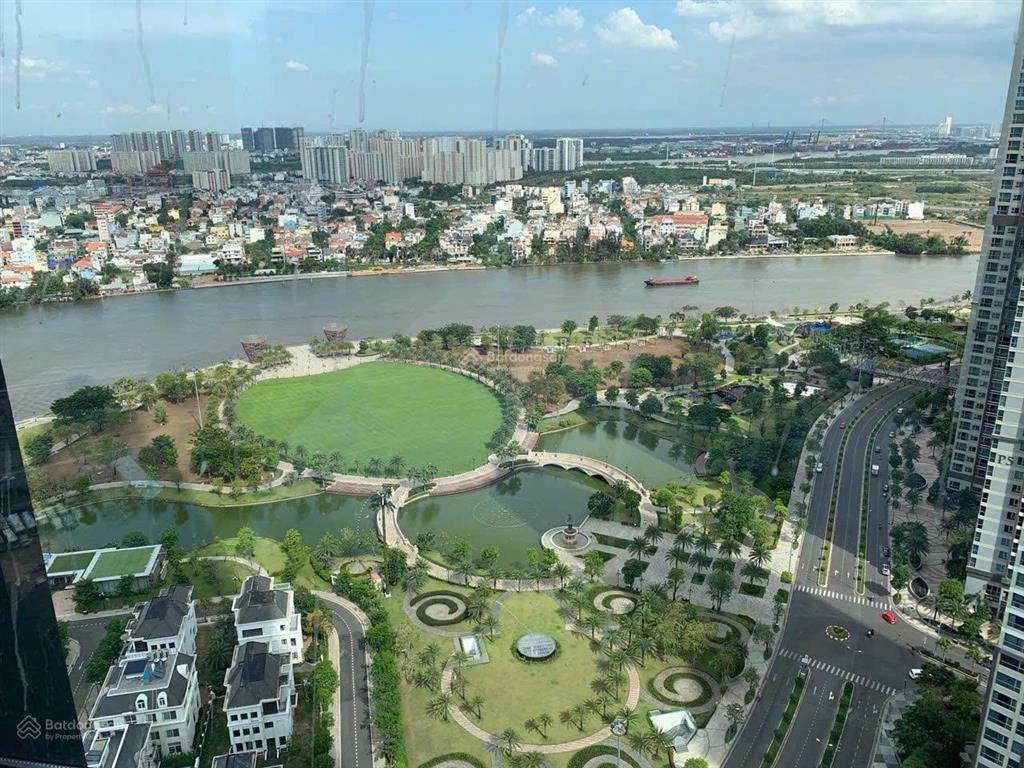 Bán căn 3pn tòa landmark 81, diện tích 133m2, view trực diện công viên, giá chỉ 31,5 tỷ, shld