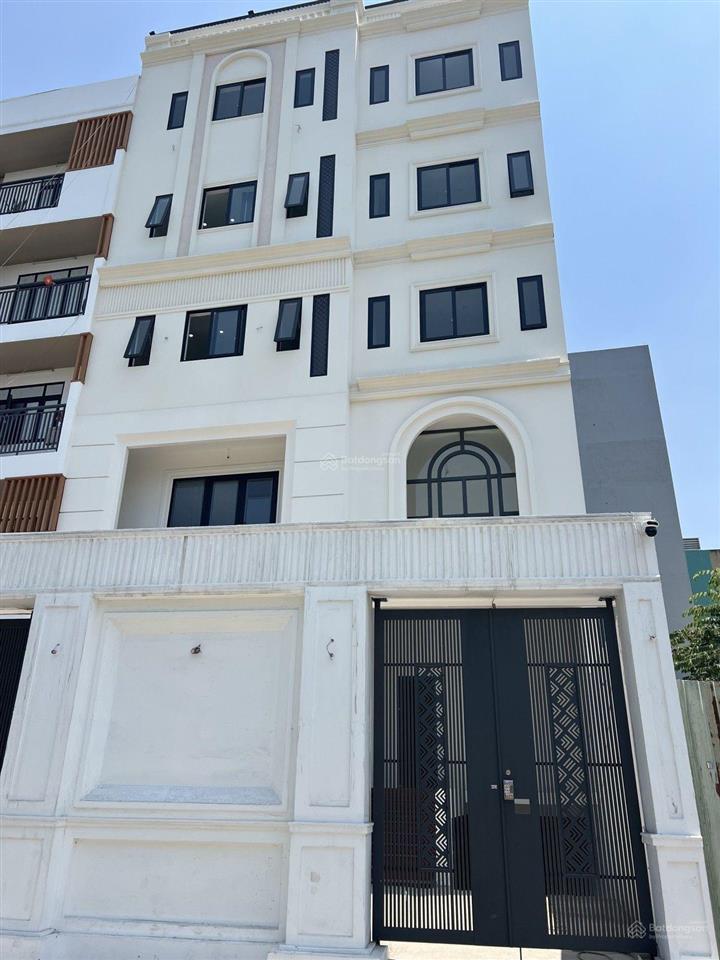 Mặt tiền đường số 11. hiệp bình phước. đất 5x20 (102m²) shr. vuông vức xdtd giá 7 tỷ tl