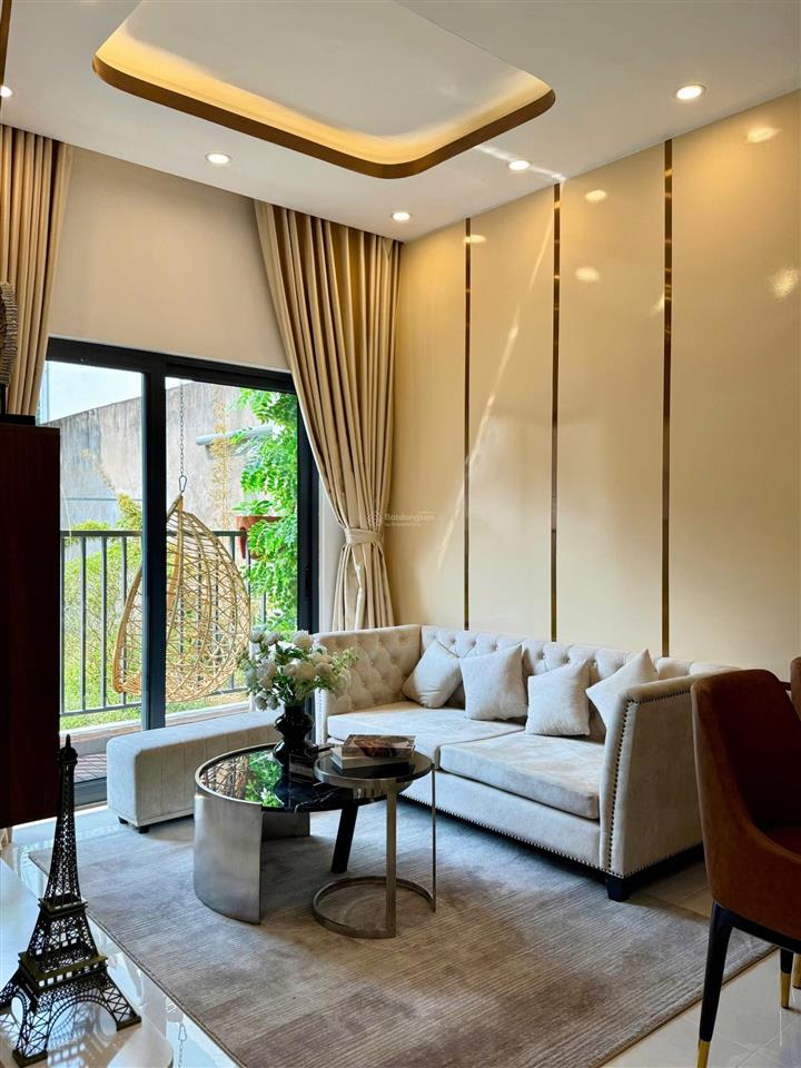 Chủ ngộp deal hời richmond 3pn full toàn bộ nội thất view xịn thoáng gọi em chốt