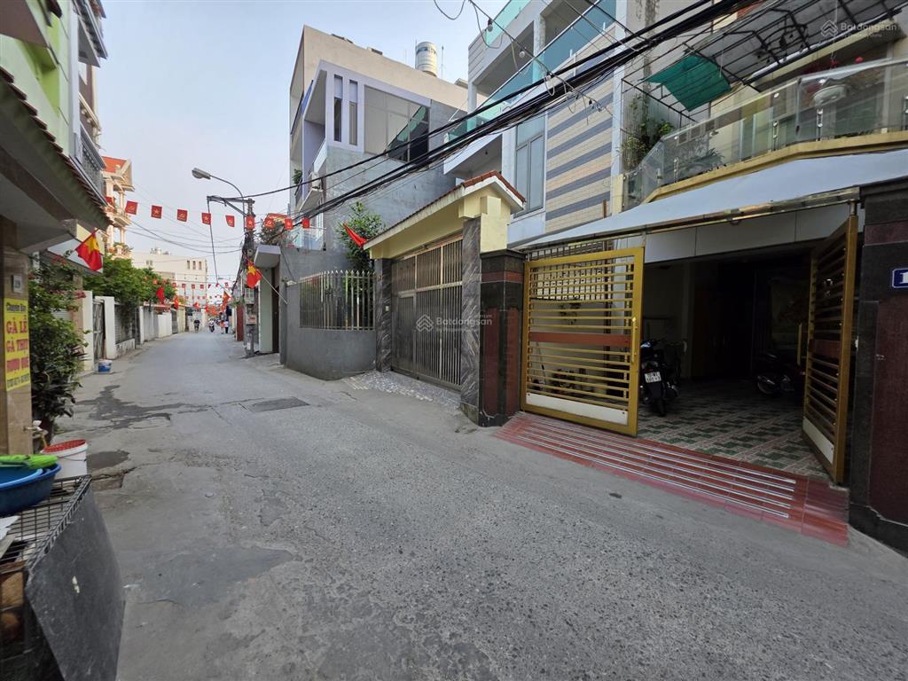 Bán nhà 4 tầng mặt ngõ đường đà nẵng thông vườn mơ, ô tô tránh nhau cất trong sân. diện tích 101m2