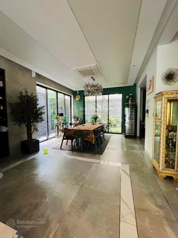 Chính chủ bán biệt thự ciputra 230m2 mặt tiền 10m nội thất đẹp ở luôn