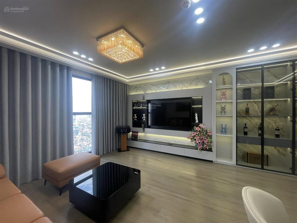 Bán căn hộ viện chiến lược dt 128,6m2 nhà 3 ngủ vào ở ngay. giá 8,6 tỷ