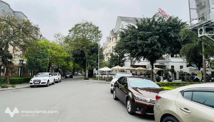 Biệt thự An Khang Dương Nội gần Mỹ Đình, 5 tầng thang máy có hầm, gần công viên