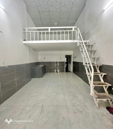Bán nhà hẻm xe hơi Thành Thái, phường 14, quận 10, 139m2, 2 tầng, ngang 8,5m, cho thuê 56 triệu/ tháng