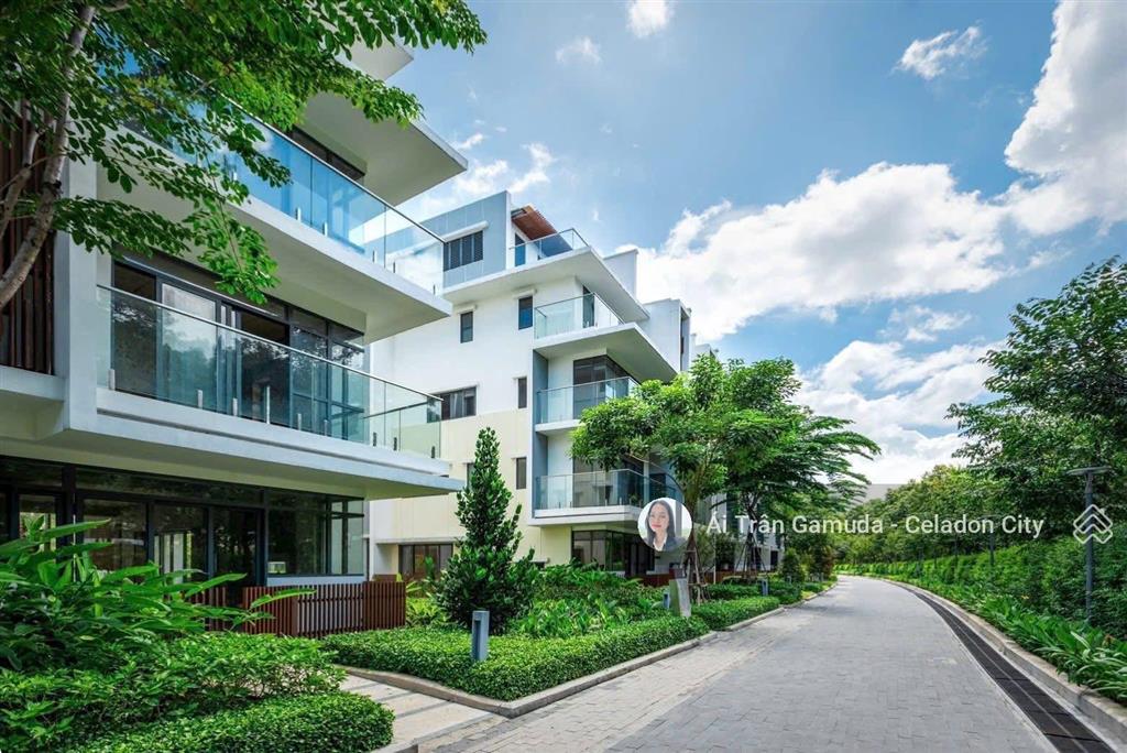Bán căn glen celadon giá 21,7 tỷ nhận nhà. thanh toán nhanh tặng vàng, 3 năm phí ql, căn view hồ