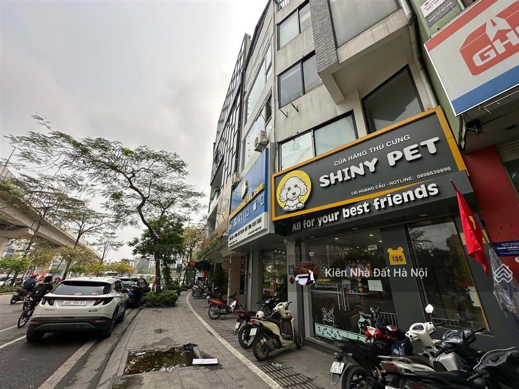 Siêu phẩm mặt phố hoàng cầu 54m2 5 tầng mt 4.6m kinh doanh đỉnh view hồ hoàng cầu hiếm có