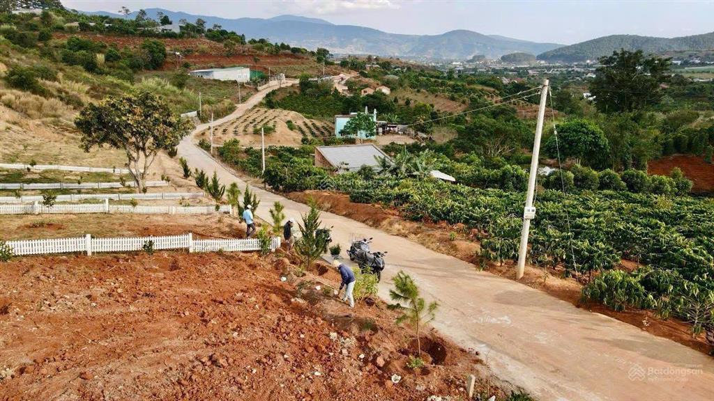 Chỉ 590 triệu/1000m2. có sẵn thổ cư. gần chợ thăng long