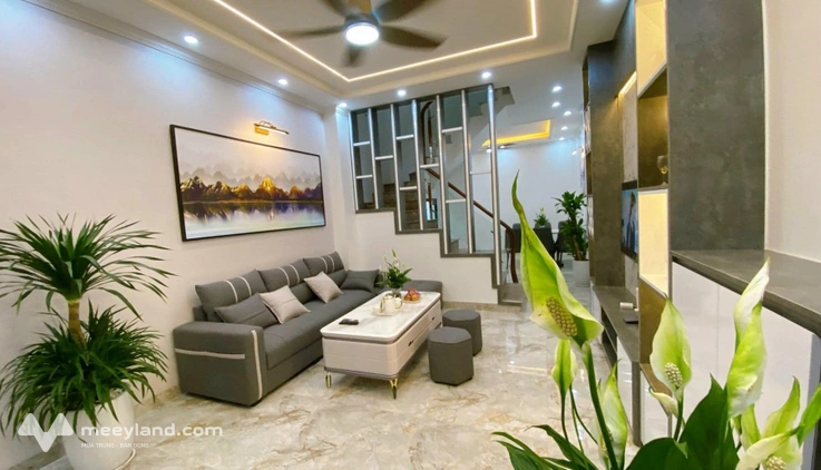 Nhà đẹp Tây Lập, Trạm Trôi 40m2, 4 tầng, 4 ngủ, 2 mặt thoáng, ô tô đỗ gần, giá 5 tỷ