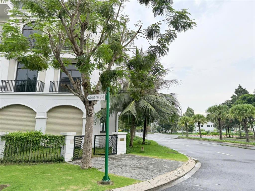 Cần bán nhà lavilla, sổ hoàn công, giá 3,7 tỷ (chuẩn 100%), 5x20m, 1 trệt 2 lầu, 0941 030 ***