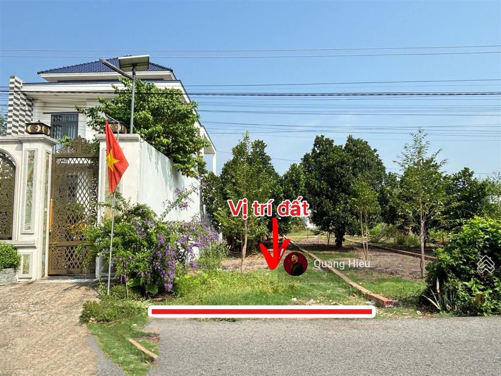 Hàng cực ngộp! nằm 1 sẹc ngắn quốc lộ 22 ngay gần kcn trảng bàng, dt 120m2 giá 600 triệu, shr