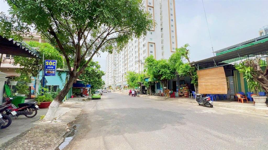 Đất mặt tiền đường nguyễn chích, hướng nam (gần trường tiểu học vĩnh hoà 1) giá 5,6 tỷ