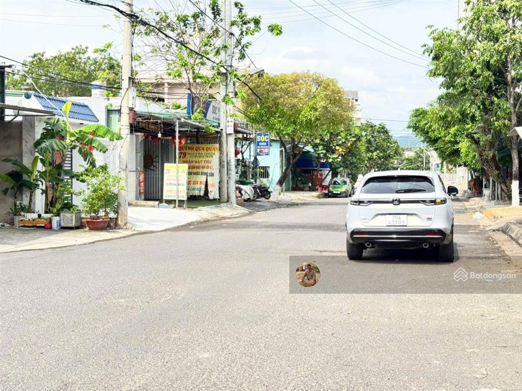 Lô đất mặt tiền nguyễn chích, vị trí kinh doanh đắc địa, cách biển chỉ 700m. 89.2m2. giá 5.6 tỷ