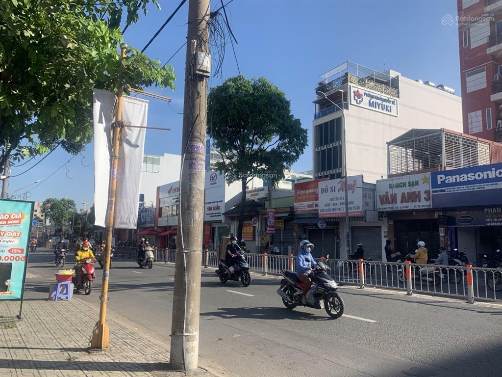 Cc bán nhà mt quang trung, dt 525m2 đất, 3 tầng, hđt 160 triệu, giá 80 tỷ 0919 818 *** gặp mr nam