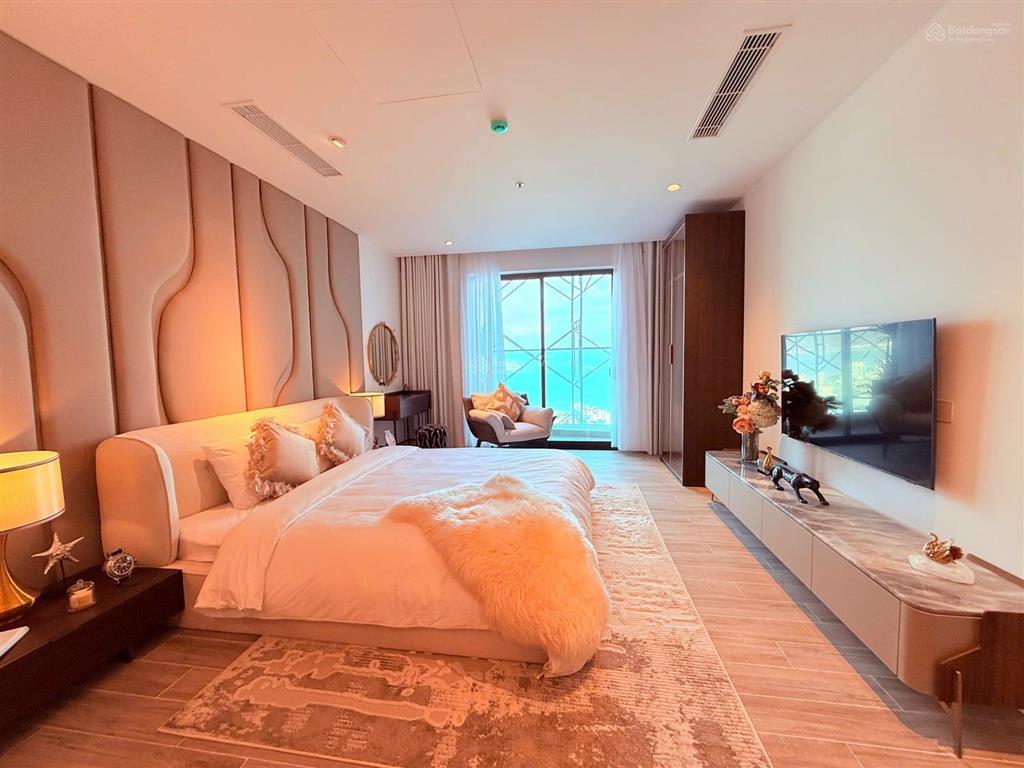Căn hộ hàng hiệu cách biển 199m sổ hồng lâu dài 48,5tr/m2 đặc quyền định vị 1 chỗ đỗ xe ô tô