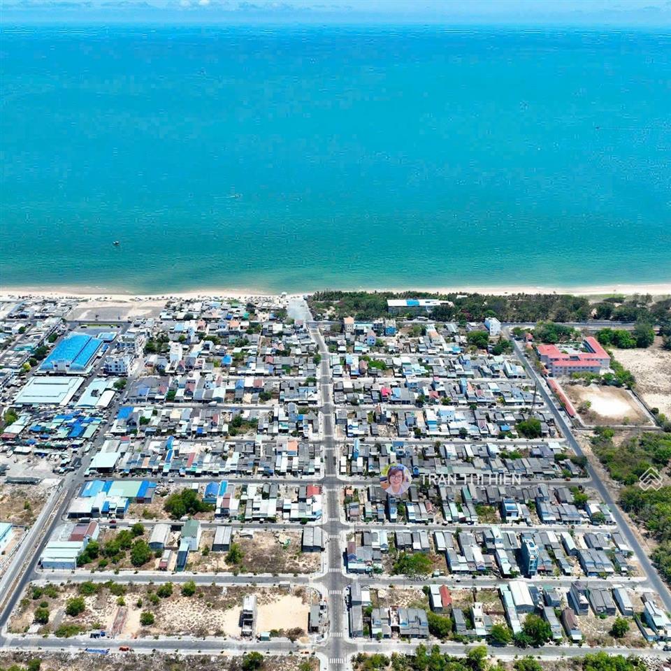 Đường phạm ngọc thạch, khu ô bàn cờ tái định cư phước hải, đi bộ ra biển 500m 5x20m full thổ