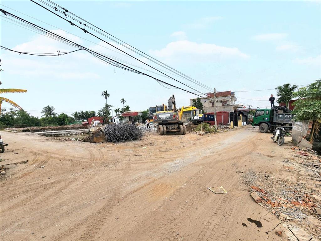 Bán gấp đất tại phố sông he, 39 triệu / m2, 122 m2, uy tín