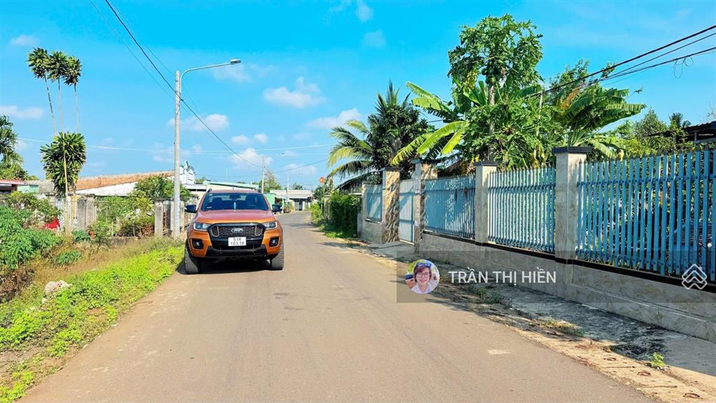 Mặt tiền đường nguyễn hùng mạnh trung tâm thị trấn đất đỏ brvt ngay chợ đất đỏ dt 650m2