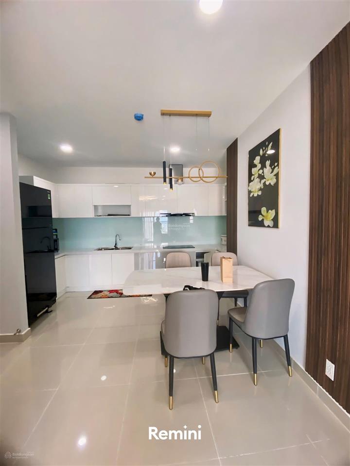 Cần tiền bán gấp ch 67m2 2pn 2wc giá 3.350 tỷ bao gồm các chi phí. tầng đẹp view thoáng. 0907 174 ***