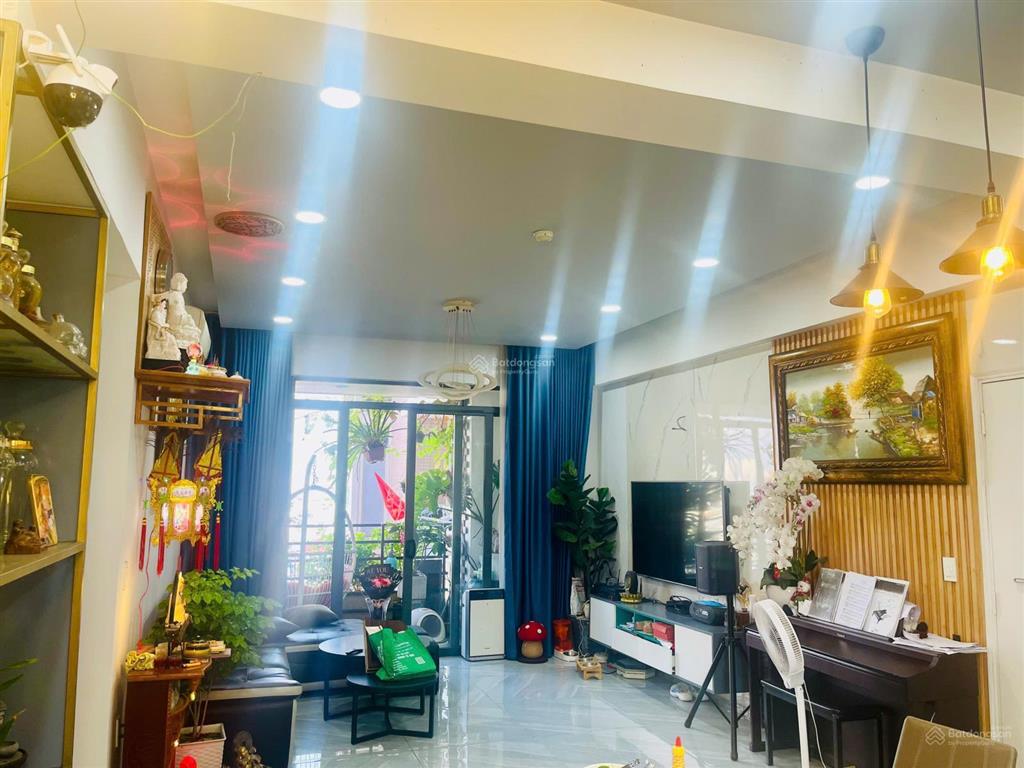 Chính chủ bán căn hộ thuận việt, 100m, căn góc, 3 phòng ngủ, sổ hồng, giá 6.2 tỷ tuấn 0901 499 ***