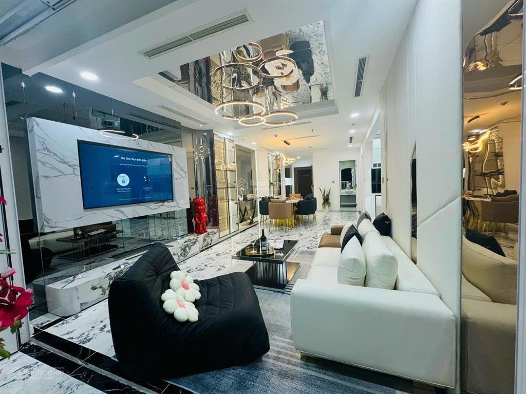 Chuyên bán căn hộ 3pn giá từ 12.4 tỷ tại vinhomes central park. 0931 441 ***