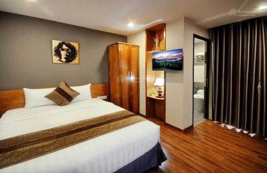 Bán khách sạn tiêu chuẩn 5 sao đường trần phú nha trang