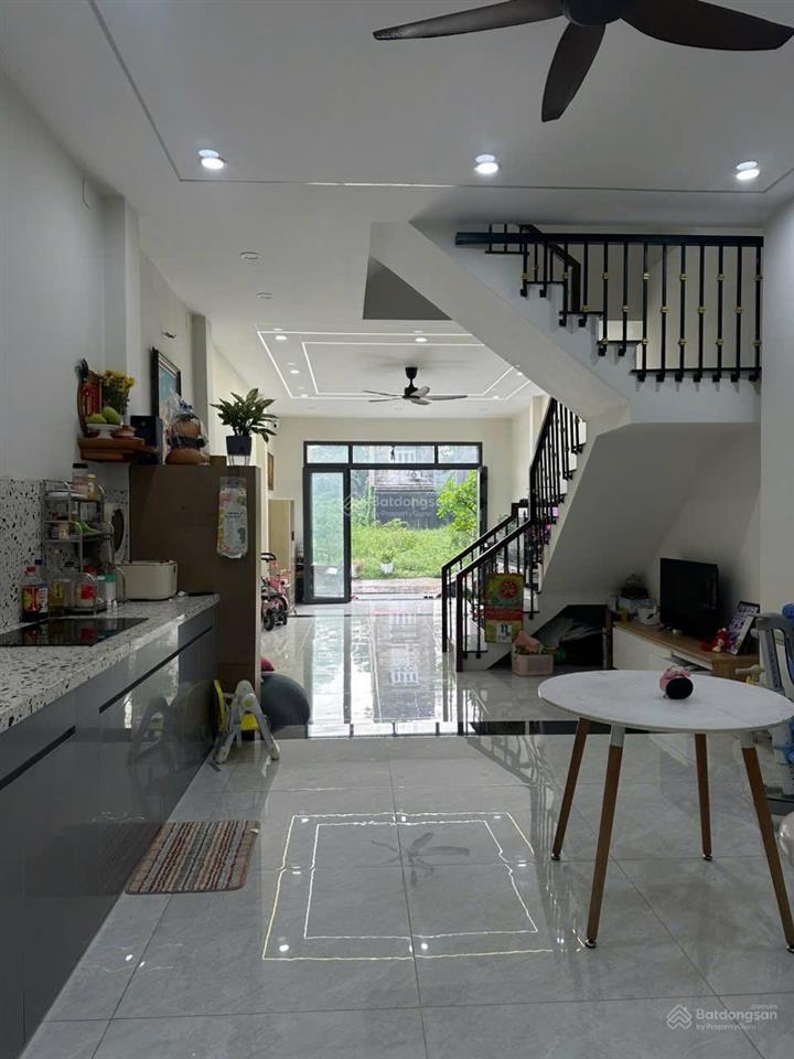 Nhà bán 4 tầng 6 x 18 108m2 mặt tiền 20m kdc phú lợi p7 q8 cũ giá 9tỷ tl, sổ hồng hc đủ