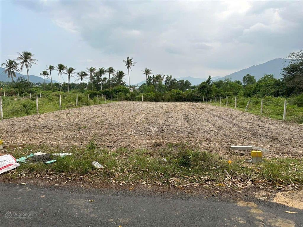 Bán lô đất đẹp 293.4m², đường nhựa 10m, giá 1,85 tỷ suối hiệp (suối tiên), khánh hòa