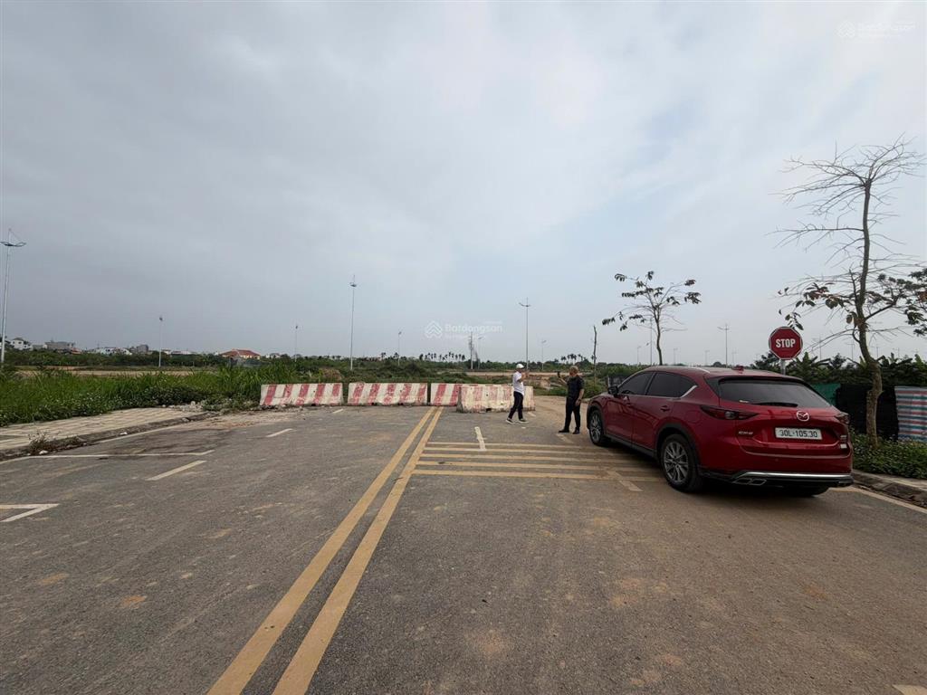 Chính chủ bán đất hồng hà đan phượng đường thông oto vào giáp cầu hồng hà 3,3 tỷ sinh lời cao