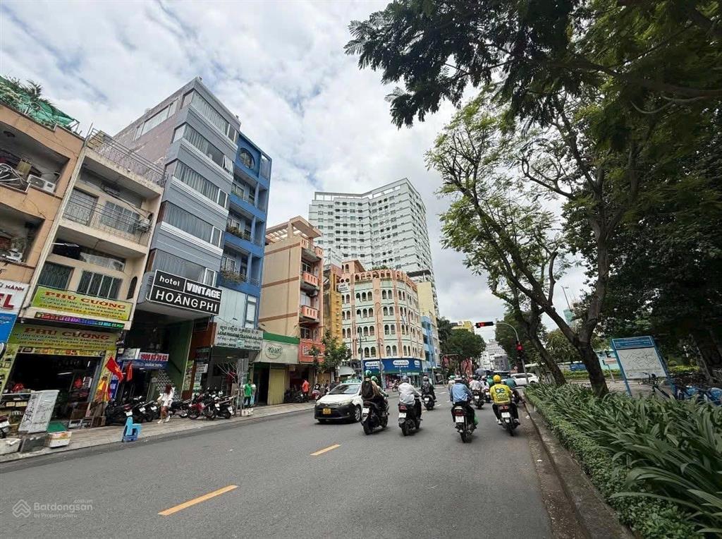 Hotel 6 tầng mặt tiền phạm ngũ lão chỉ 55 tỷ làm việc trực tiếp chủ nhà
