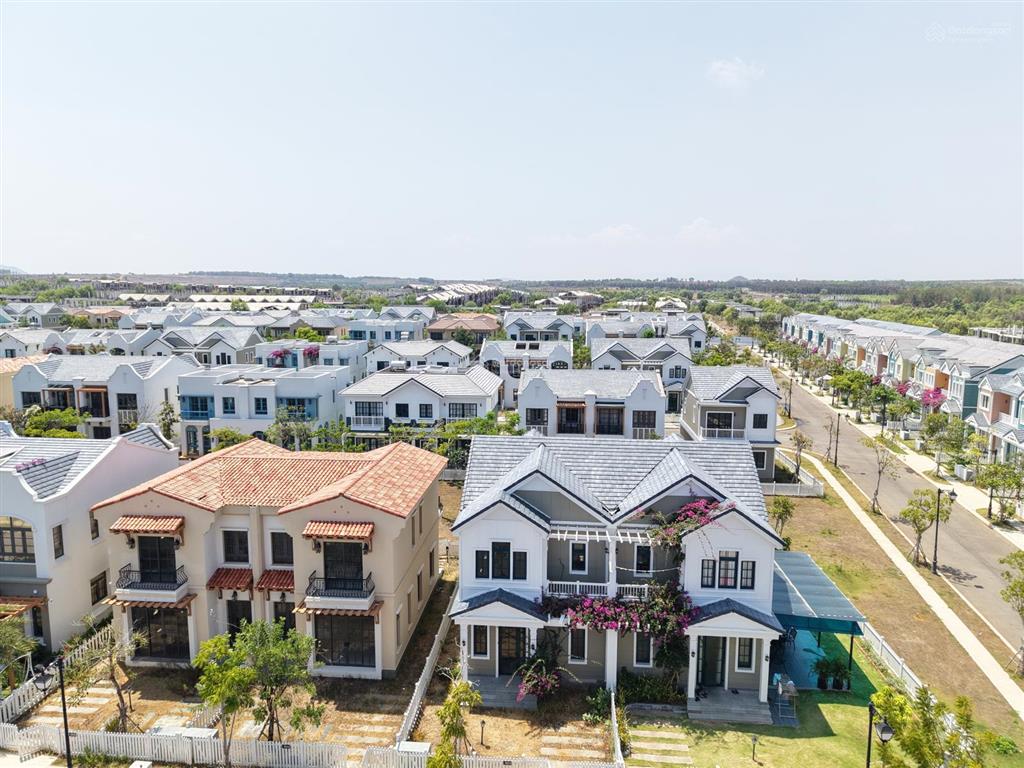 Giá hời cho căn bt sl 8x20m bán 4,2 tỷ full 100% bao chi phí sang tên 0931 832 ***