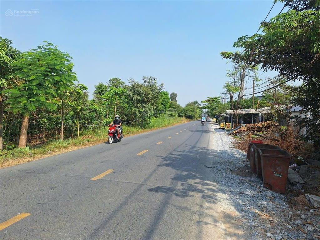 Bán đất mt đường thanh niên xã phạm văn hai, bình chánh, dt 10x49m có 300m2 thổ cư giá 8 tỷ