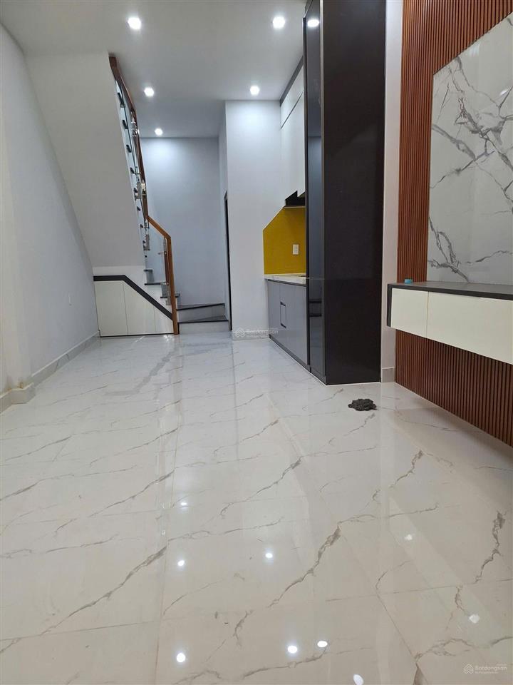 Chính chủ bán nhà lâm văn bền quận 7, nhà mới full nội thất, dt 30m, giá chỉ hơn 2tỷ