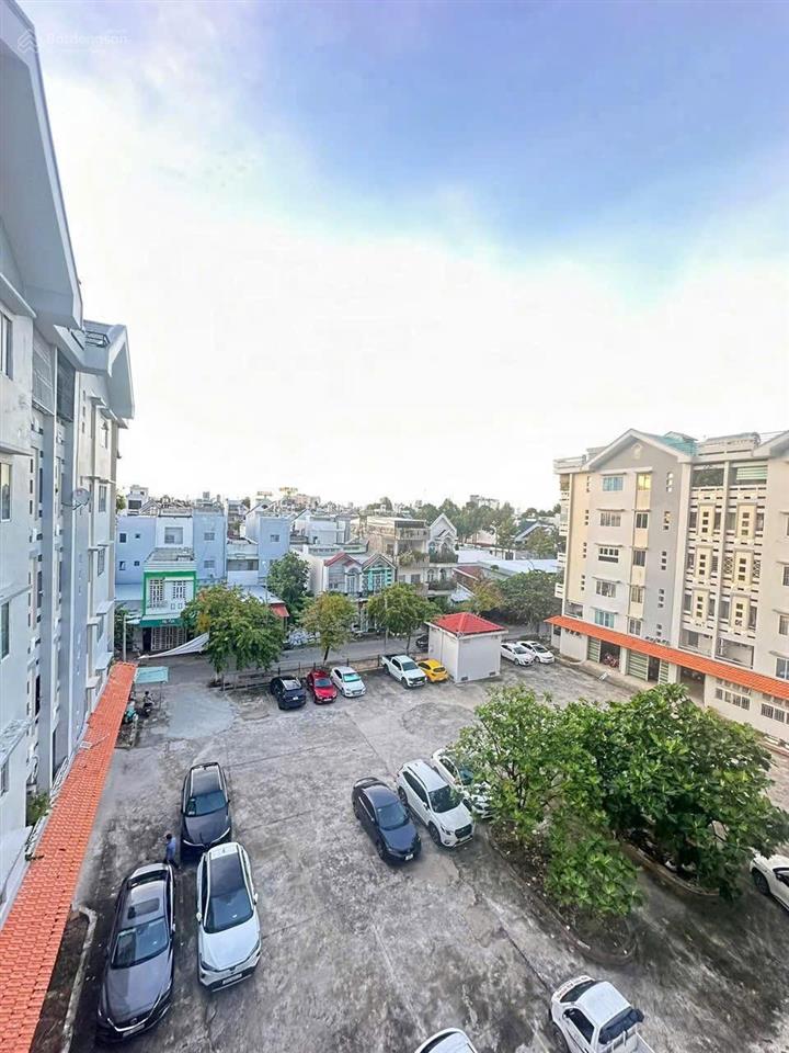 Bán căn hộ hưng phú lô b, 2pn, sổ hồng, 70m2, tầng 4, thang máy, không ngập, bãi ô tô nội khu