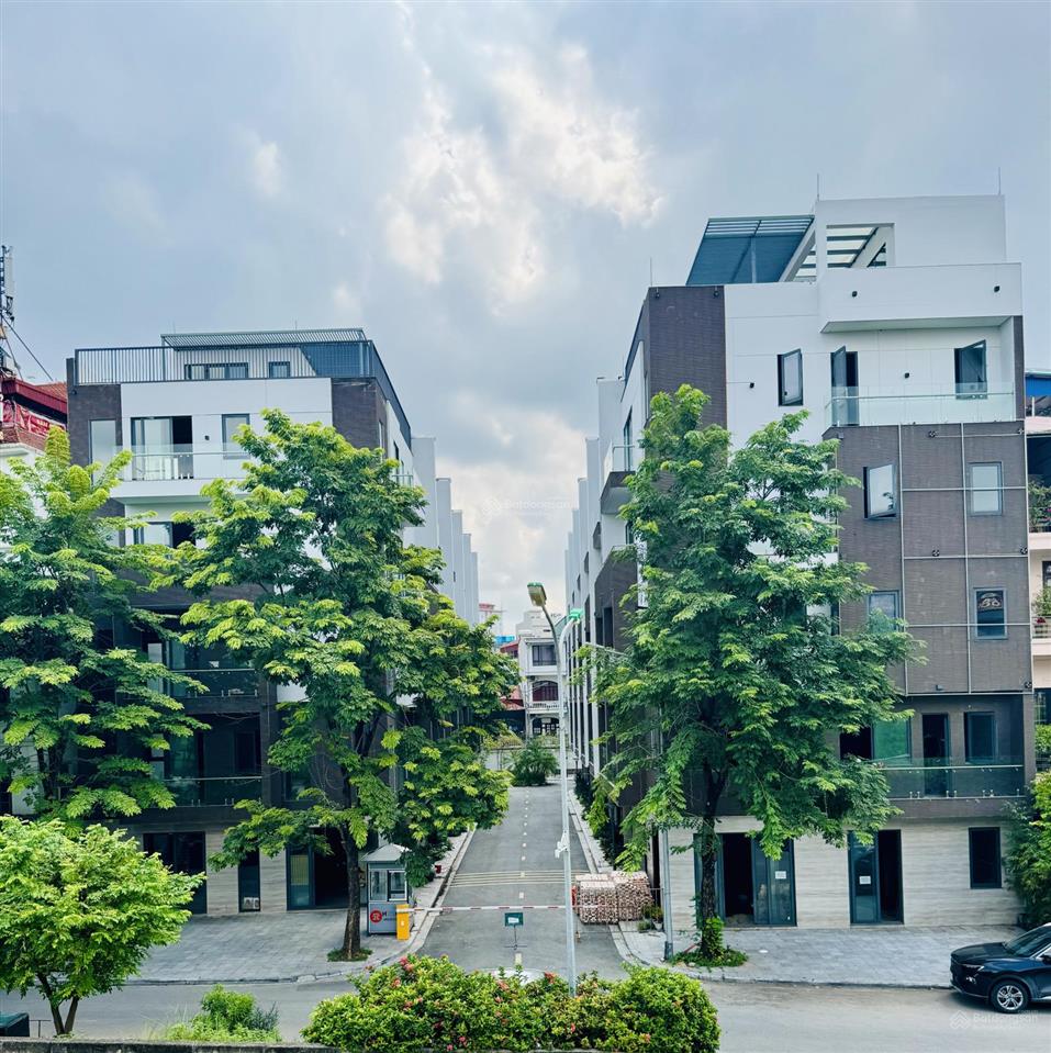 Chính chủ chuyển nhượng căn nhà phố dự án hdmon long biên