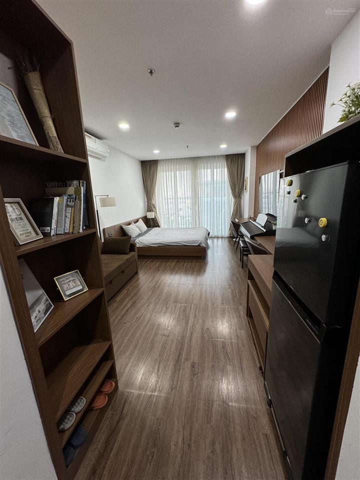 Bán cc sky center, đường phổ quang, 2 tỷ 850 full nội thất, 36,44 m², chính chủ, view đẹp