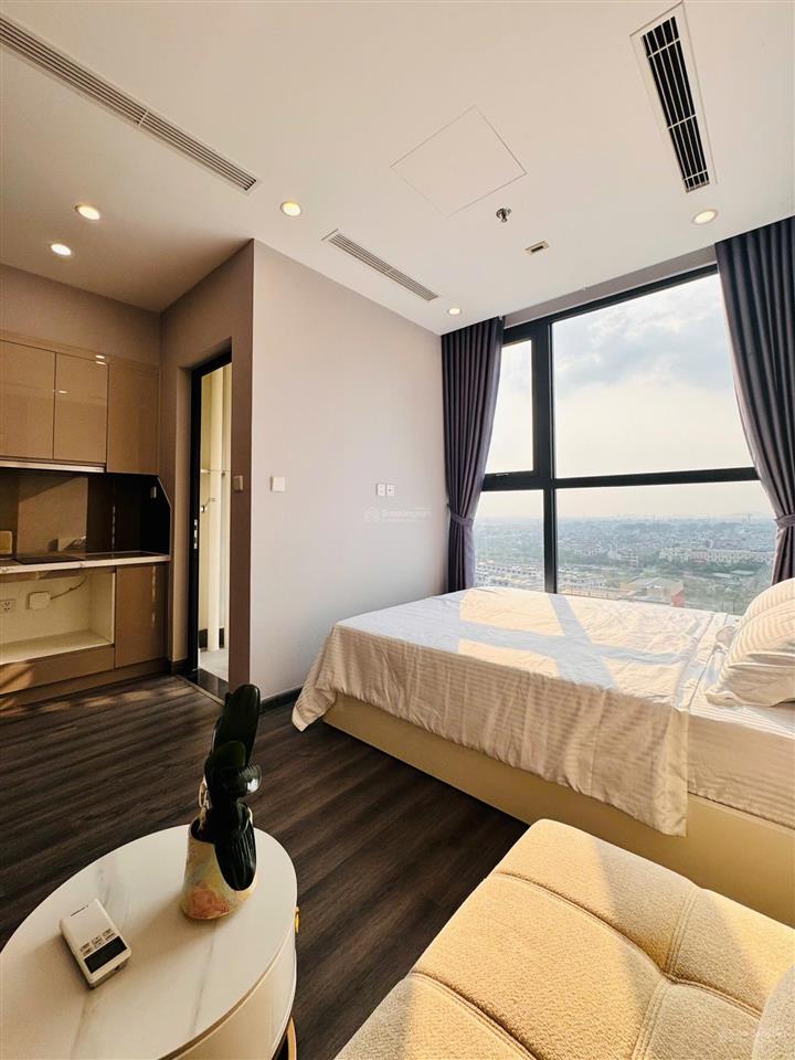 Bán nhanh căn studio khu cao cấp tonkin 2,8 tỷ, full nt cđt, tầng trung, view thoáng đẹp, hướng mát
