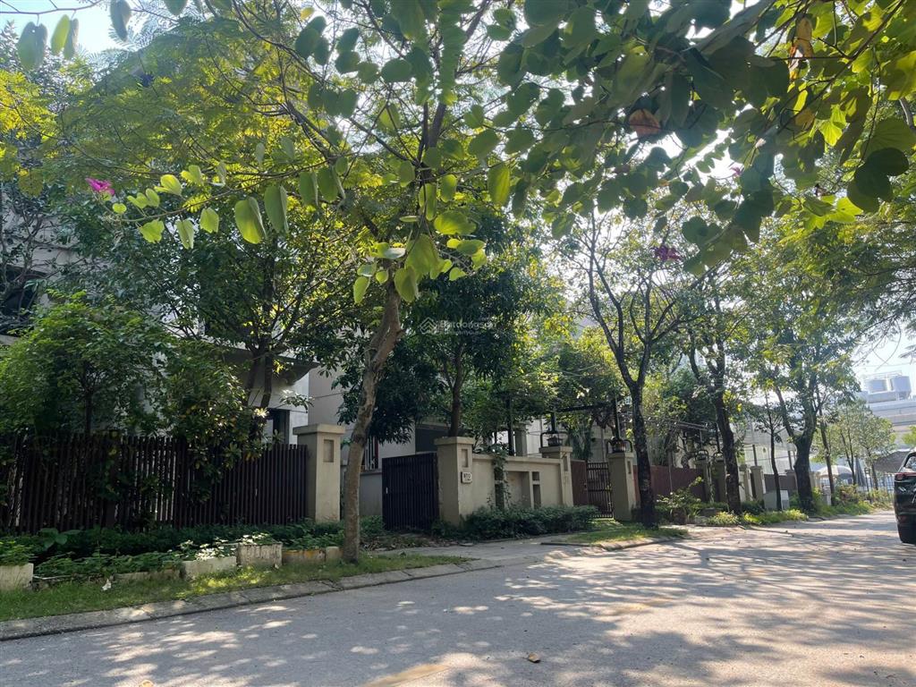 Hiếm có 1 lô song lập 180m2 tại sunny garden city, giá nhỉnh 20 tỷ. mr hoàng 0981 669 ***