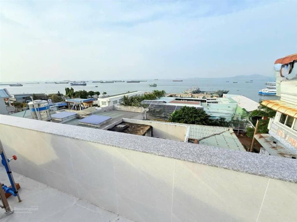 Bán biệt thự góc 2 mặt tiền mới xây trần phú, vũng tàu, view trực diện biển giá 16 tỷ.