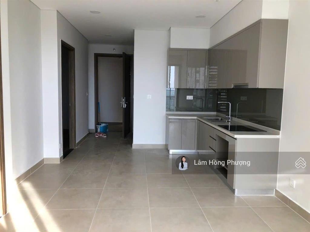 Bán căn hộ 69m² sky 89 quận 7 giá 4.8tỷ có sổ hồng 0939 220 *** em phượng
